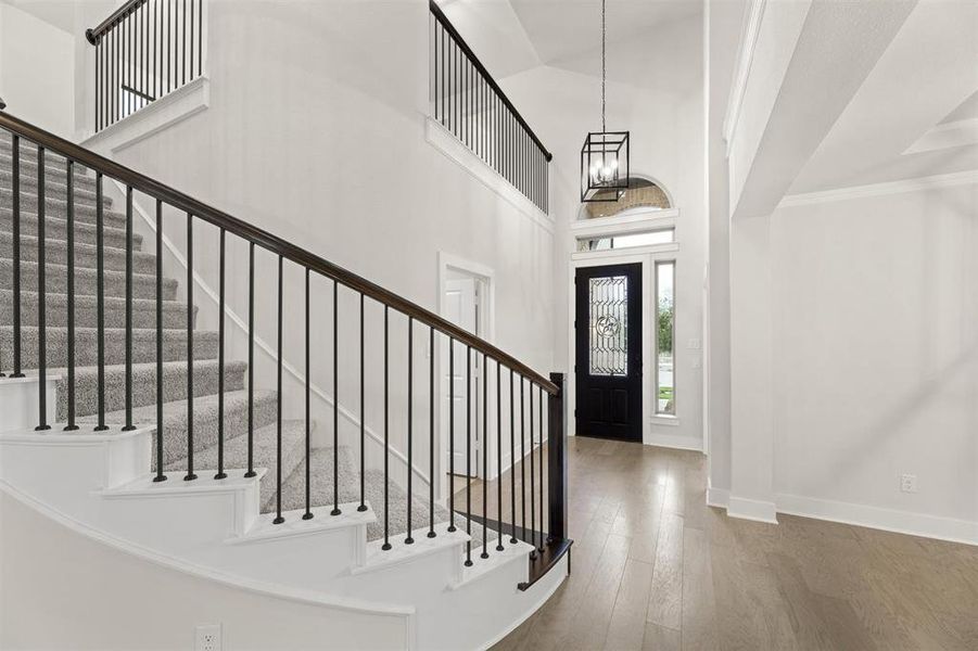 Spacious, unfurnished interior of a new home in Solterra, Mesquite (Image 19).