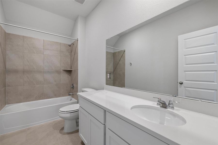 Furnished interior view inside a new home in Mostyn Springs, Magnolia (Image 9).