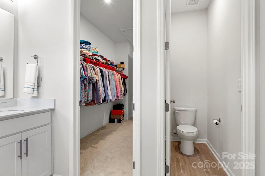 Image 28 of a home in .