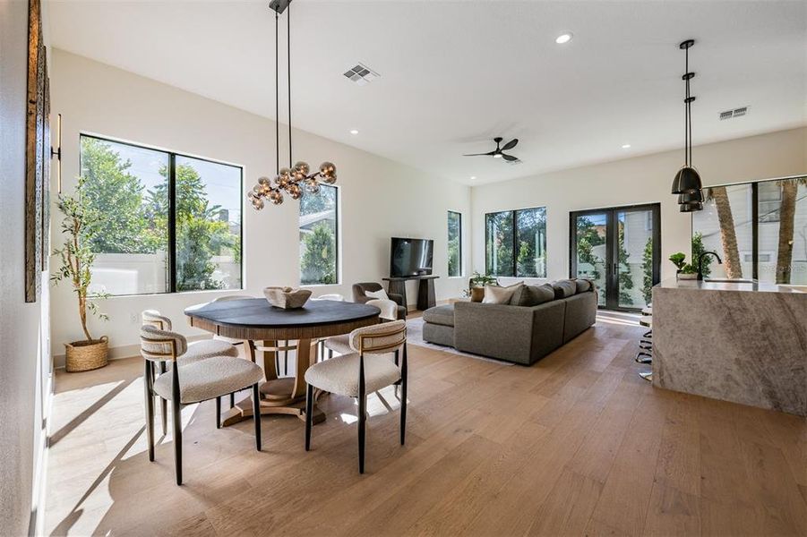 Furnished interior view inside a new home in , Tampa (Image 5).