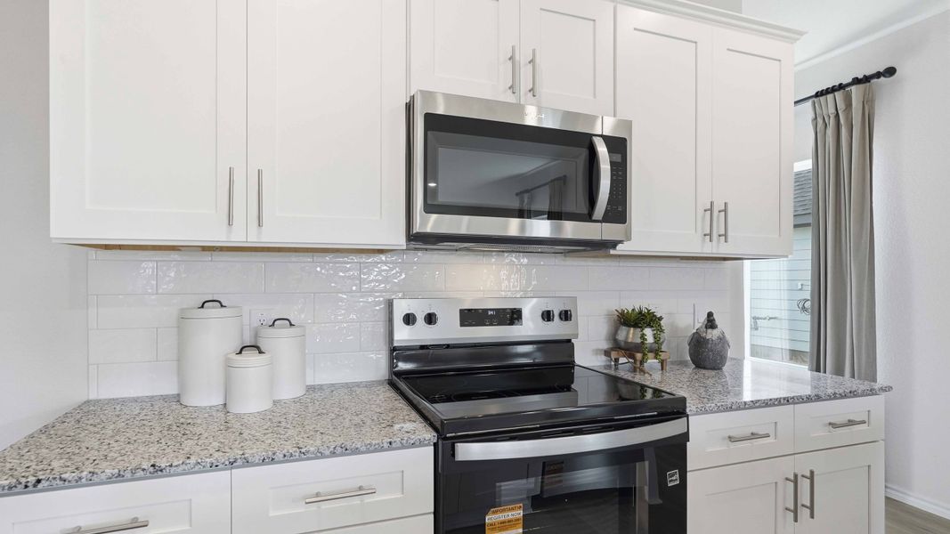 Representative furnished interior of a home built from the HANNA by D.R. Horton in Blaire Lake, Tyler (Image 8). Representative furnished interior of a home built from the HANNA by D.R. Horton in Blaire Lake, Tyler (Image 8).