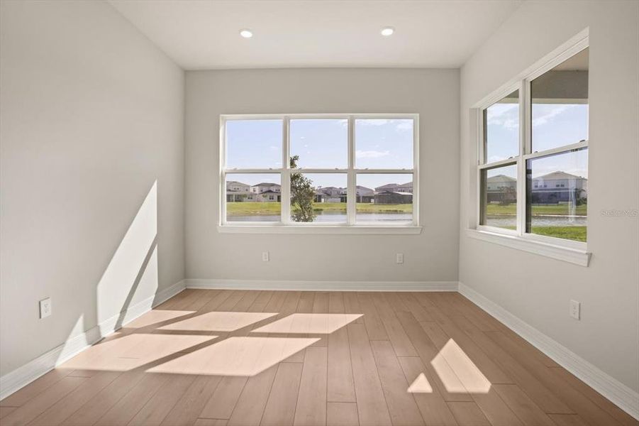 Spacious, unfurnished interior of a new home in , Orlando (Image 23).