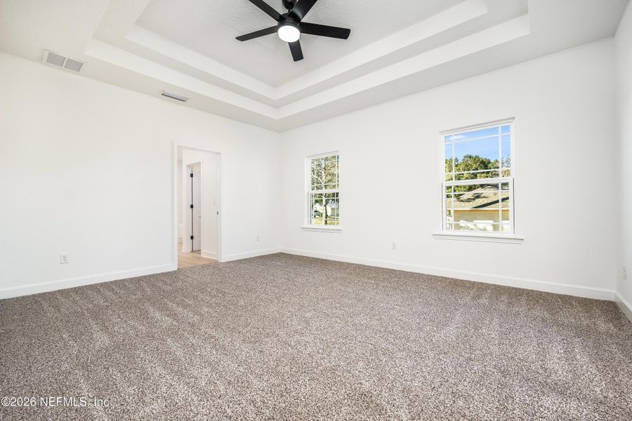 Spacious, unfurnished interior of a new home in , Keystone Heights (Image 15).