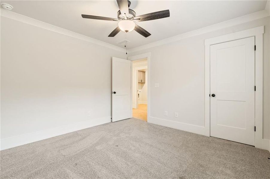 Spacious, unfurnished interior of a new home in Alcovy Station, Covington (Image 58).