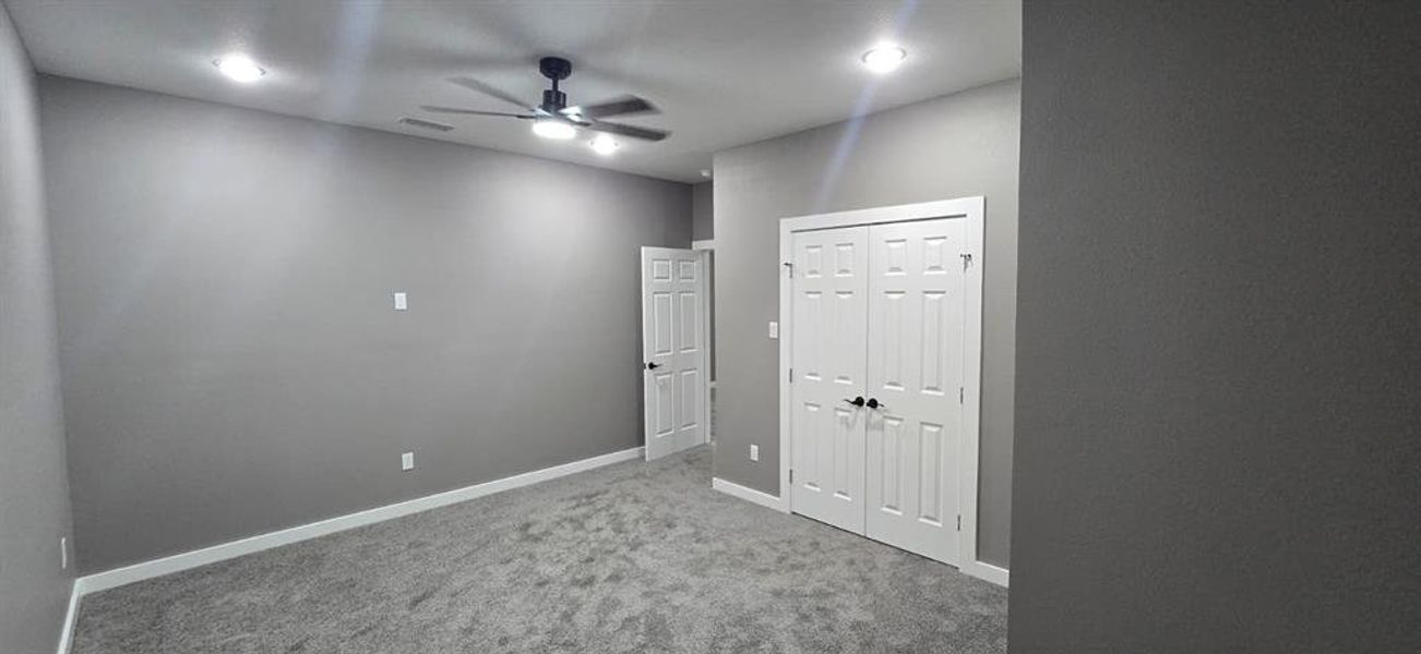 Spacious, unfurnished interior of a new home in , Gainesville (Image 10).