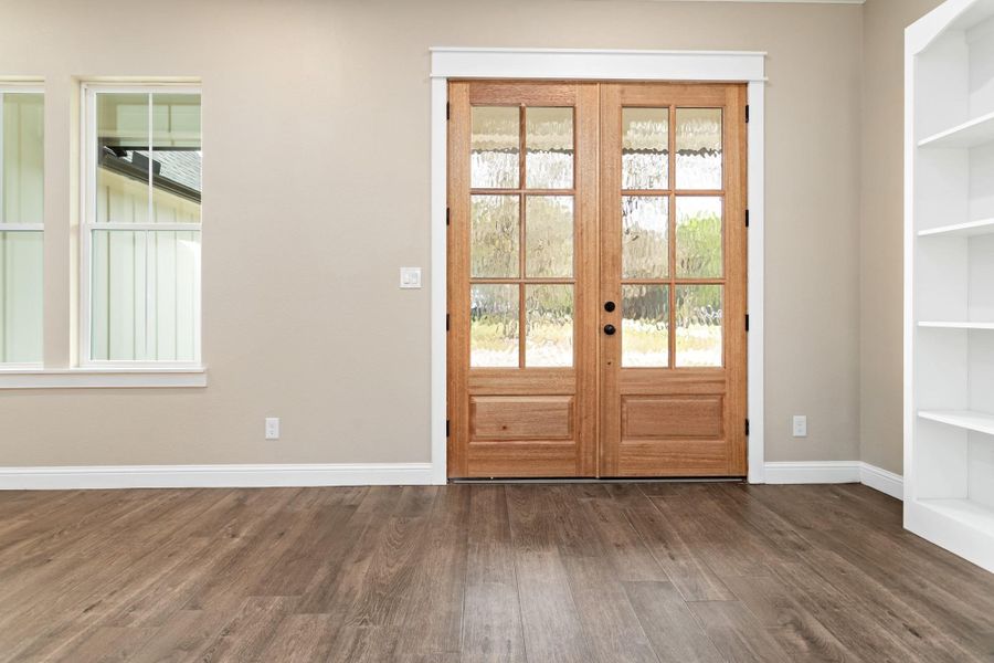 Spacious, unfurnished interior of a new home in , Vidor (Image 38). Spacious, unfurnished interior of a new home in , Vidor (Image 38).