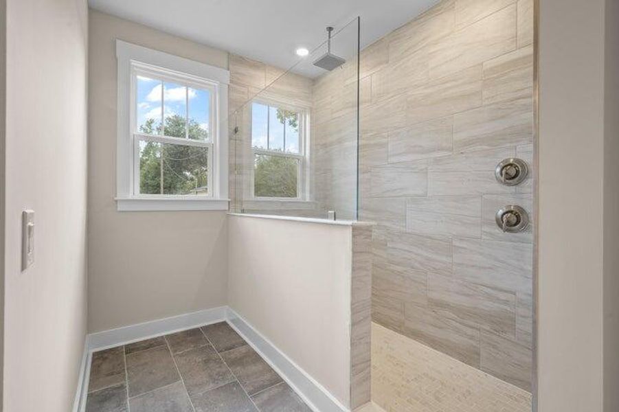 Spacious, unfurnished interior of a new home in , Ridgeville (Image 12).