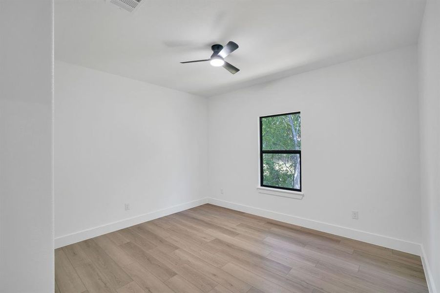 Spacious, unfurnished interior of a new home in , Hillsboro (Image 23).