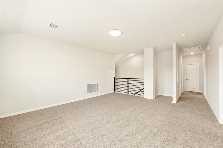 Spacious, unfurnished interior of a new home in Eagle Glen Elements, Alvarado (Image 32). Spacious, unfurnished interior of a new home in Eagle Glen Elements, Alvarado (Image 32).