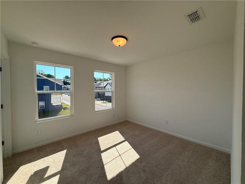 Image 51 of a home in Laurelwood.