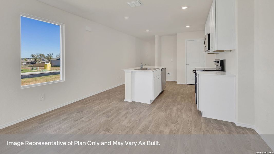 Spacious, unfurnished interior of a new home in Lantana, Lockhart (Image 18).