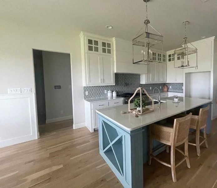 Furnished interior view inside a new home in , Lipan (Image 4).
