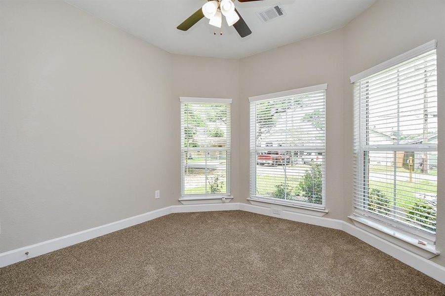 Spacious, unfurnished interior of a new home in , Houston (Image 31).