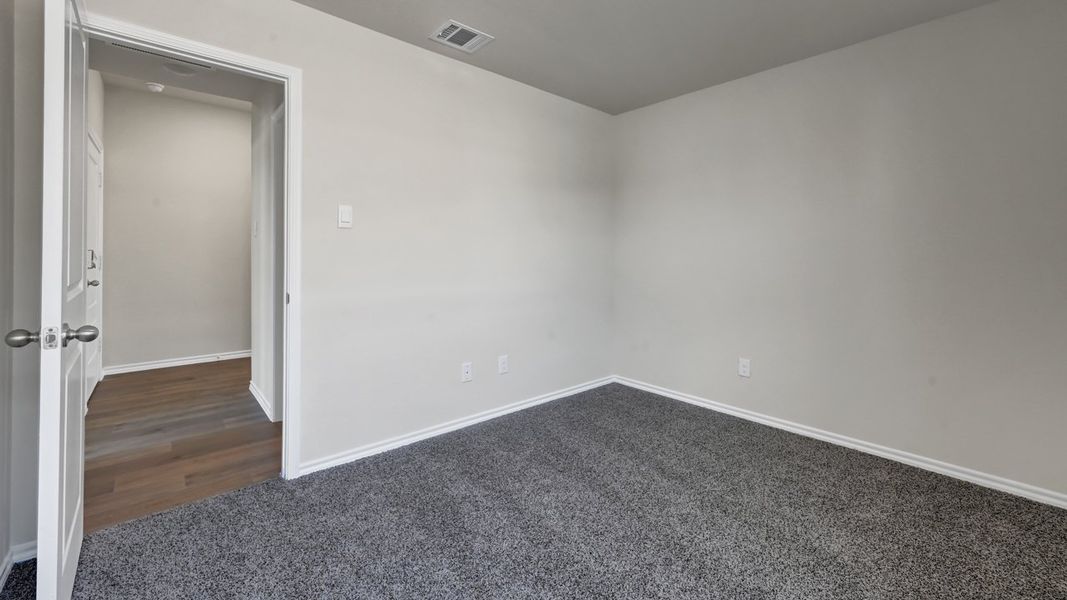 Spacious, unfurnished interior of a new home in Riverfield, Josephine (Image 20).