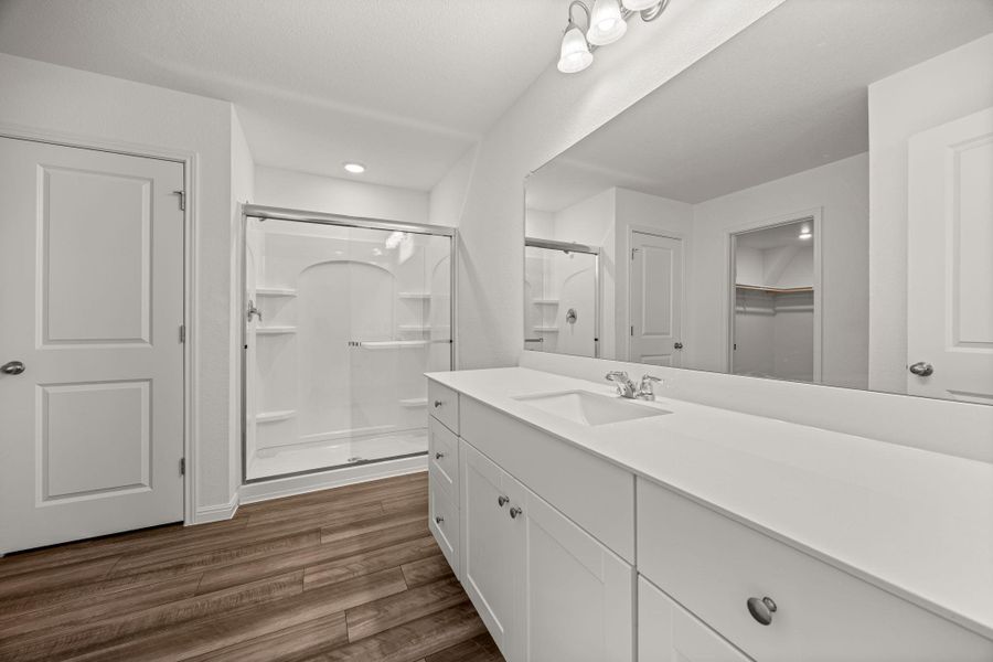 Furnished interior view inside a new home in Cottonwood Farms, Hutto (Image 9).