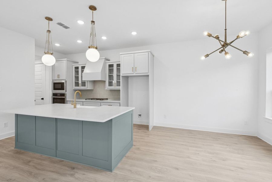 Furnished interior view inside a new home in Retreat at Oak Park, Houston (Image 3).
