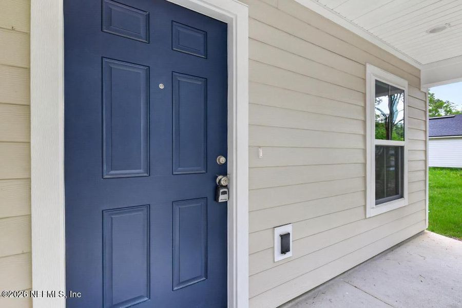 Exterior details and patio area of a home in , Jacksonville (Image 34).