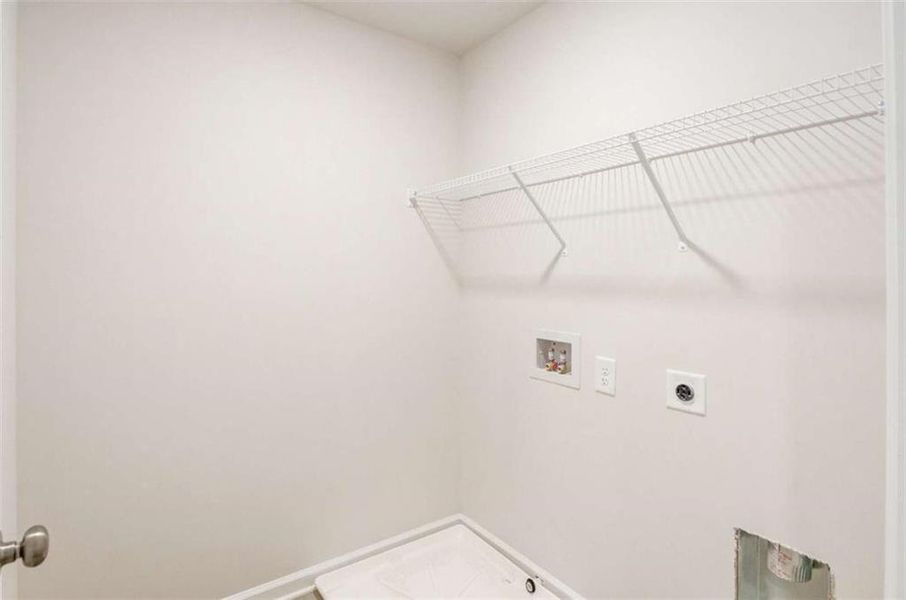 Spacious, unfurnished interior of a new home in , Lula (Image 26).