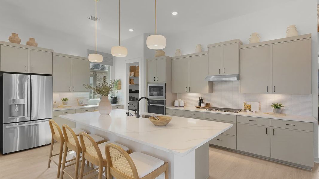Representative furnished interior of a home built from the Hampton by Chesmar Homes in Crescent Bluff, Georgetown (Image 16).