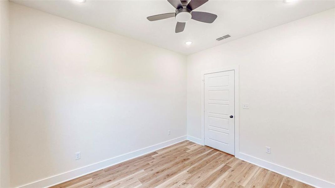 Spacious, unfurnished interior of a new home in , Bullard (Image 29).