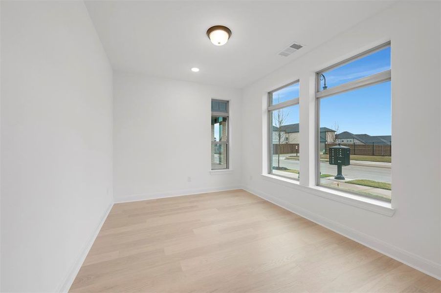 Spacious, unfurnished interior of a new home in Talia – Cottage Series, Mesquite (Image 16).