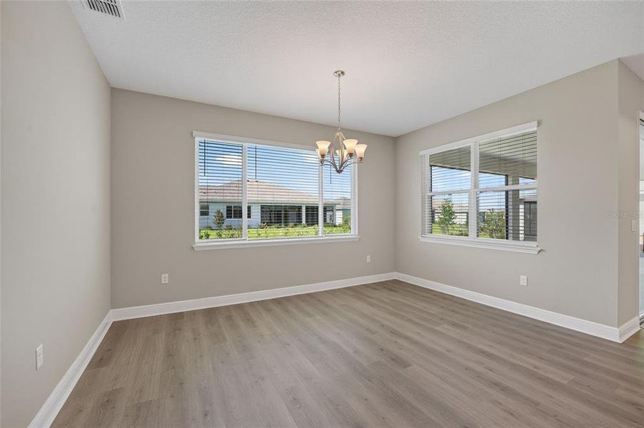 Spacious, unfurnished interior of a new home in , Ocala (Image 26).