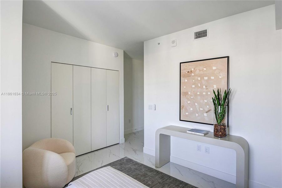 Image 26 of a home in .