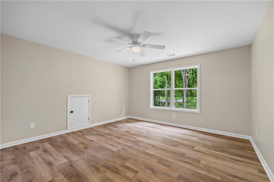 Spacious, unfurnished interior of a new home in , Nicholson (Image 47).