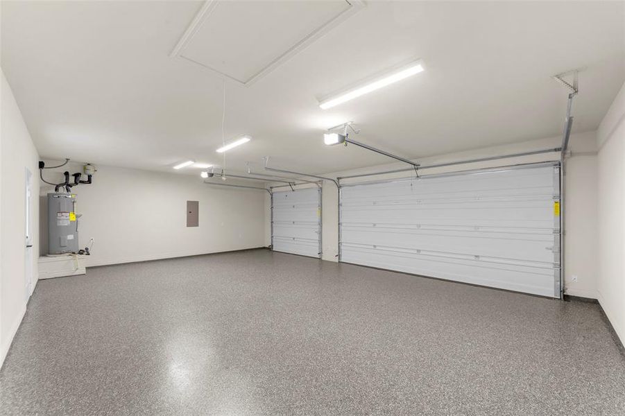 Spacious, unfurnished interior of a new home in , Greenville (Image 33).