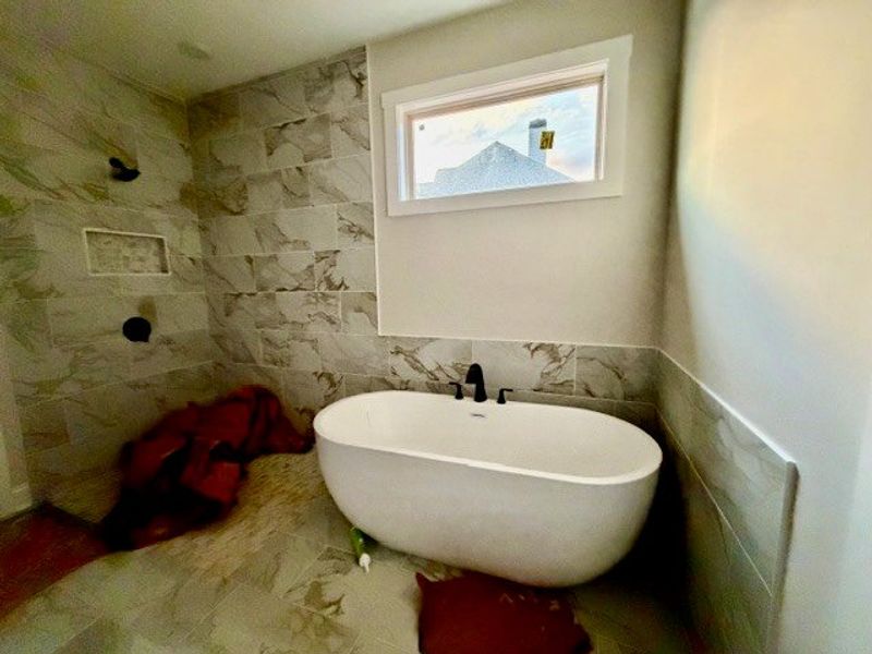 Image 19 of a home in Lakefield.