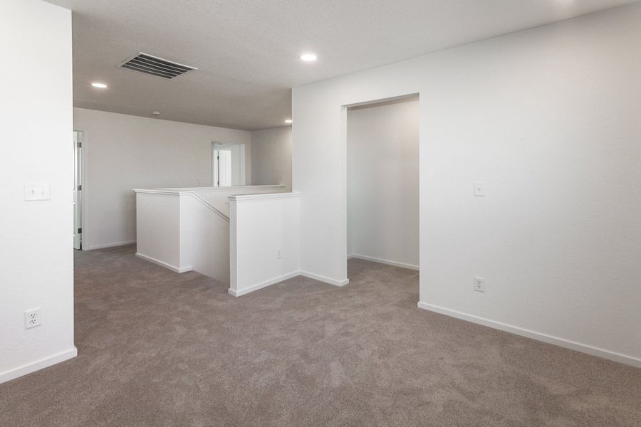 Spacious, unfurnished interior of a new home in Trailside, Timnath (Image 37). Spacious, unfurnished interior of a new home in Trailside, Timnath (Image 37).