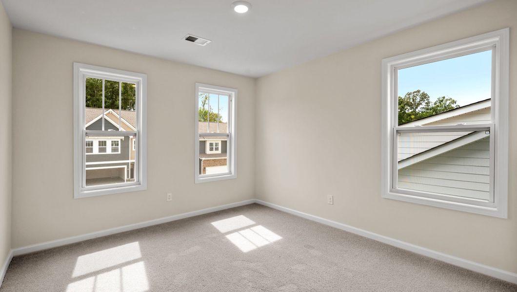 Spacious, unfurnished interior of a new home in Williams Ridge, Woodruff (Image 32).