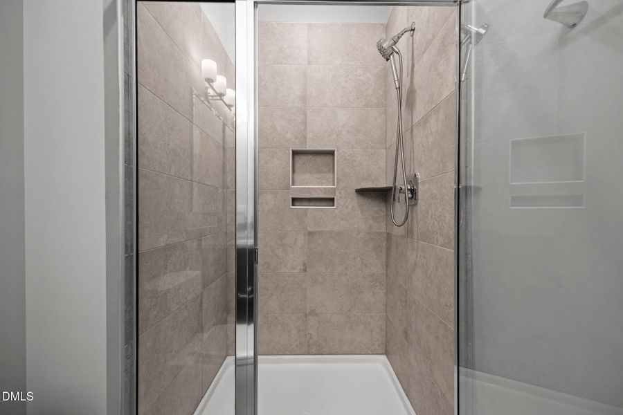 48-web-or-mls-IMG_1582 48-web-or-mls-IMG_1582