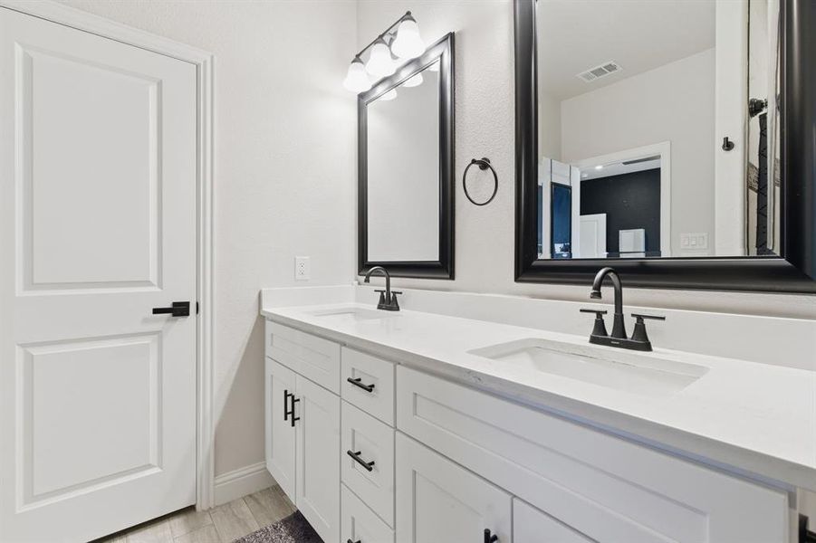 Furnished interior view inside a new home in , Granbury (Image 12).