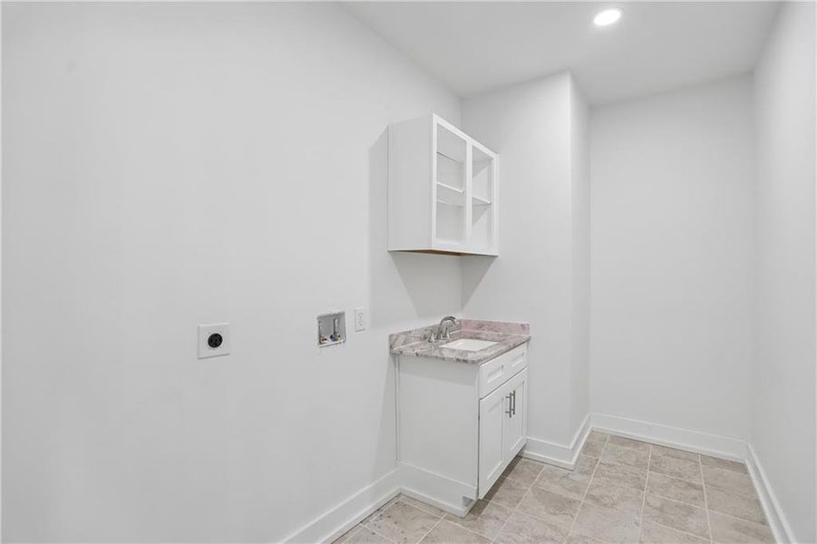 Furnished interior view inside a new home in , Covington (Image 7).