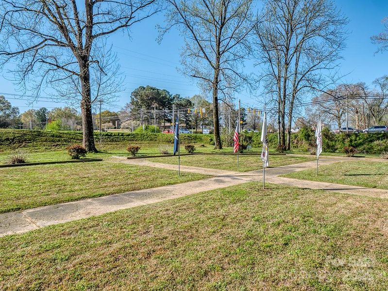 Image 36 of a home in .