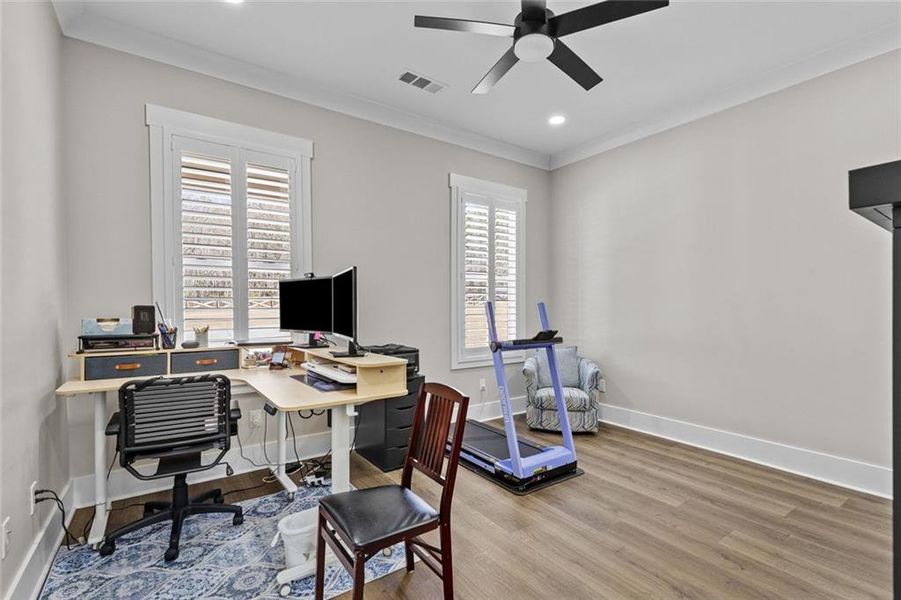 Furnished interior view inside a new home in , Bethlehem (Image 49).