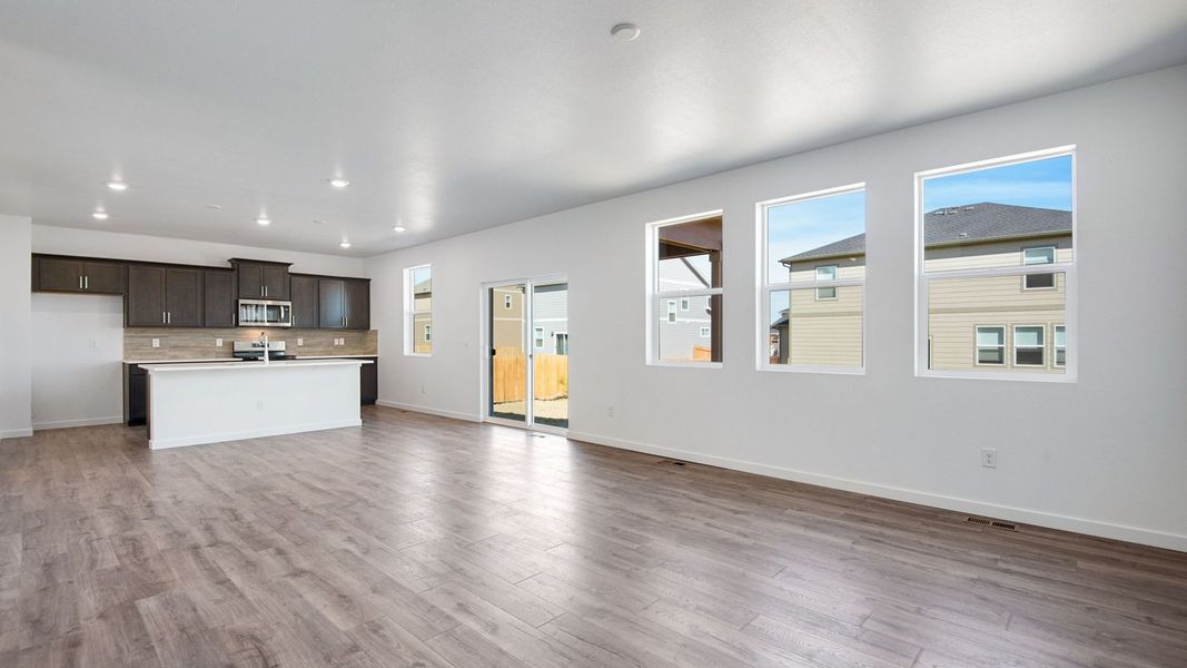 Spacious, unfurnished interior of a new home in Trails at Crowfoot, Parker (Image 11). Spacious, unfurnished interior of a new home in Trails at Crowfoot, Parker (Image 11).