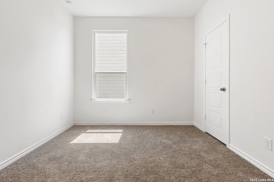 Spacious, unfurnished interior of a new home in Medina Crossing, Von Ormy (Image 29).