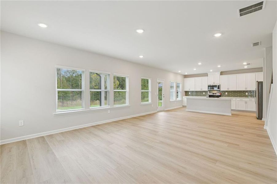 Spacious, unfurnished interior of a new home in Preserve at Mountain Creek, Pendergrass (Image 41).