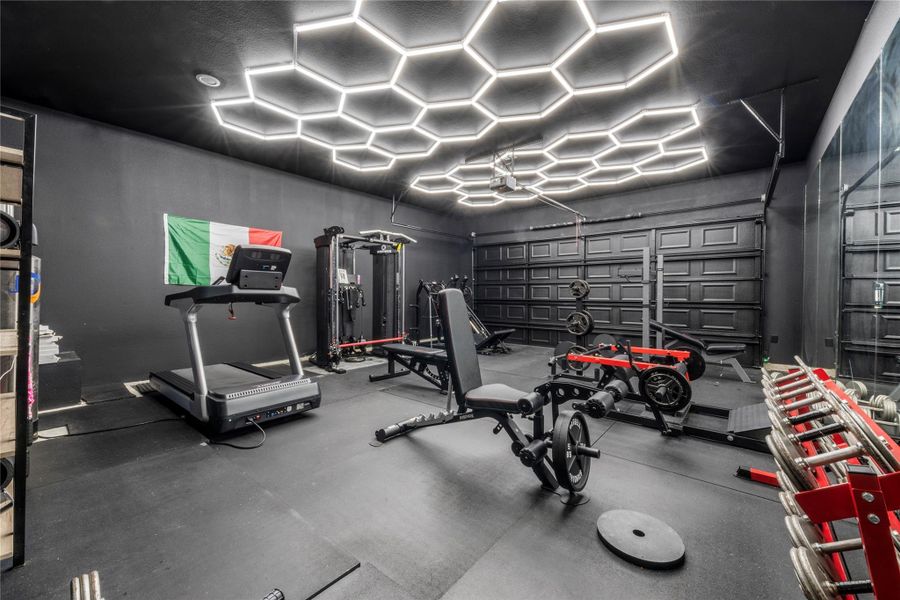 Community amenities in , Sealy (Image 36).