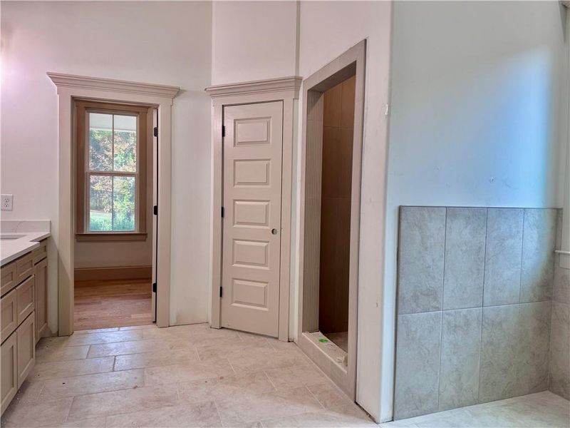 Image 40 of a home in .