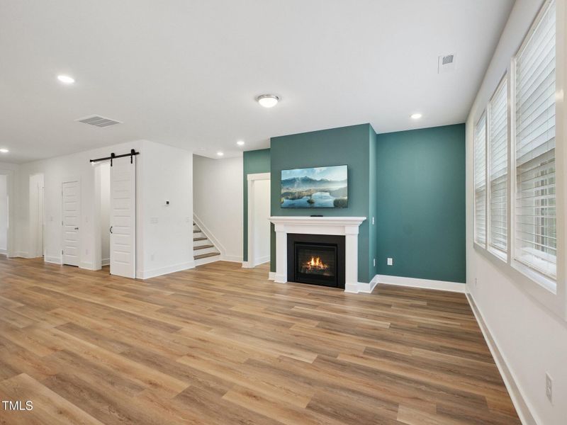 11-web-or-mls-Big Bradley Dr-L1209-009