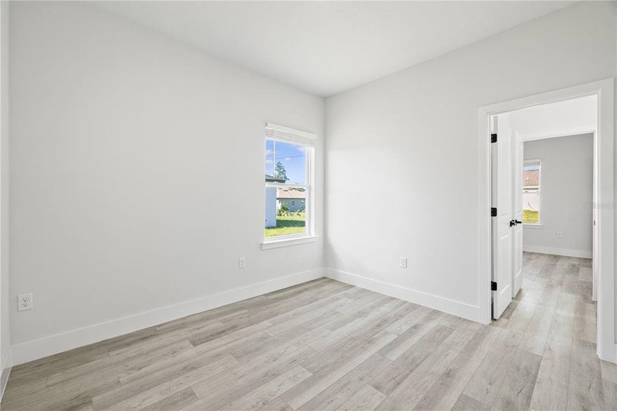 Spacious, unfurnished interior of a new home in , Ocala (Image 21).