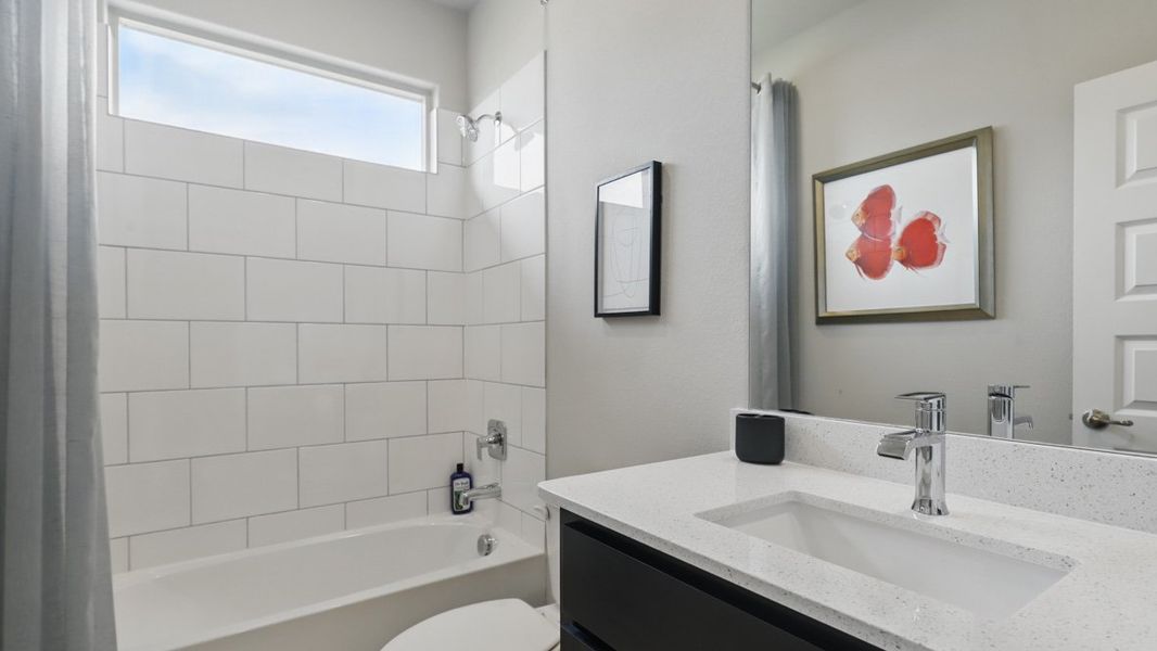 Furnished interior view inside a new home in Legado, Cleburne (Image 28).