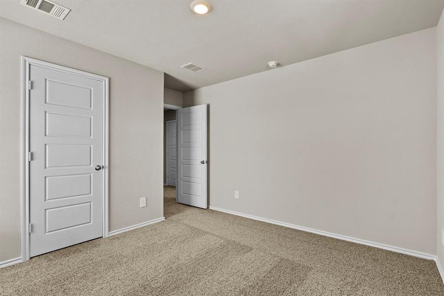 Spacious, unfurnished interior of a new home in , Fort Worth (Image 19).