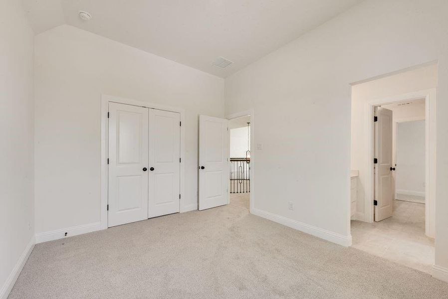 Spacious, unfurnished interior of a new home in Park Trails, Forney (Image 16). Spacious, unfurnished interior of a new home in Park Trails, Forney (Image 16).