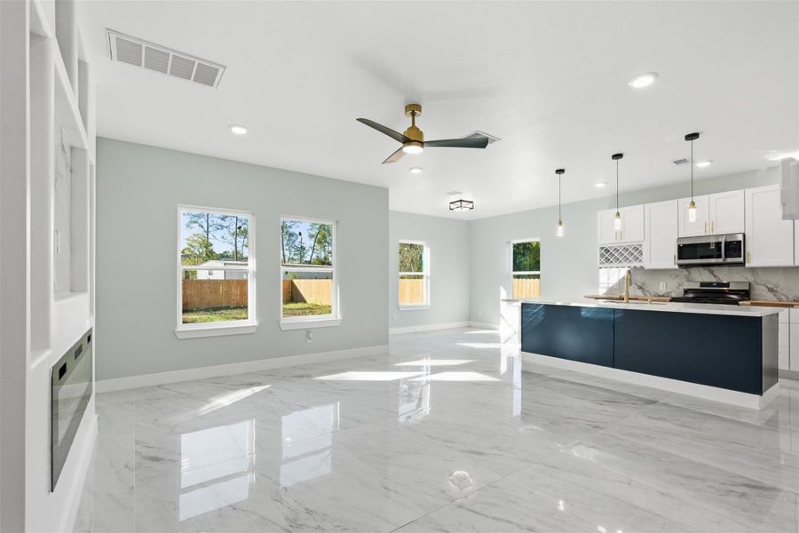 Spacious, unfurnished interior of a new home in , Cleveland (Image 24).