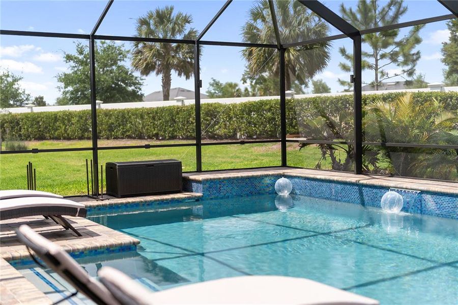 Exterior details and patio area of a home in , Bradenton (Image 22).
