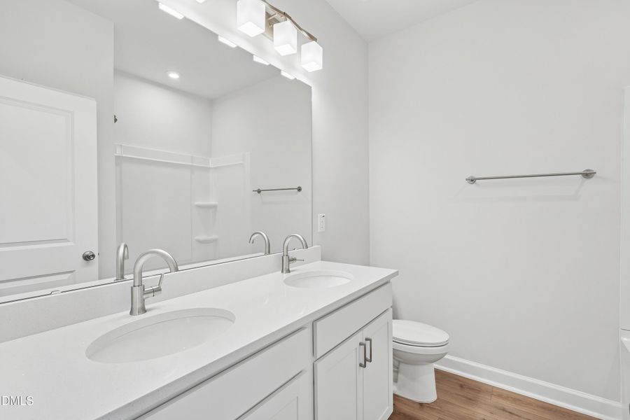 Mews 41_Bathroom 1_2.28.25_webready